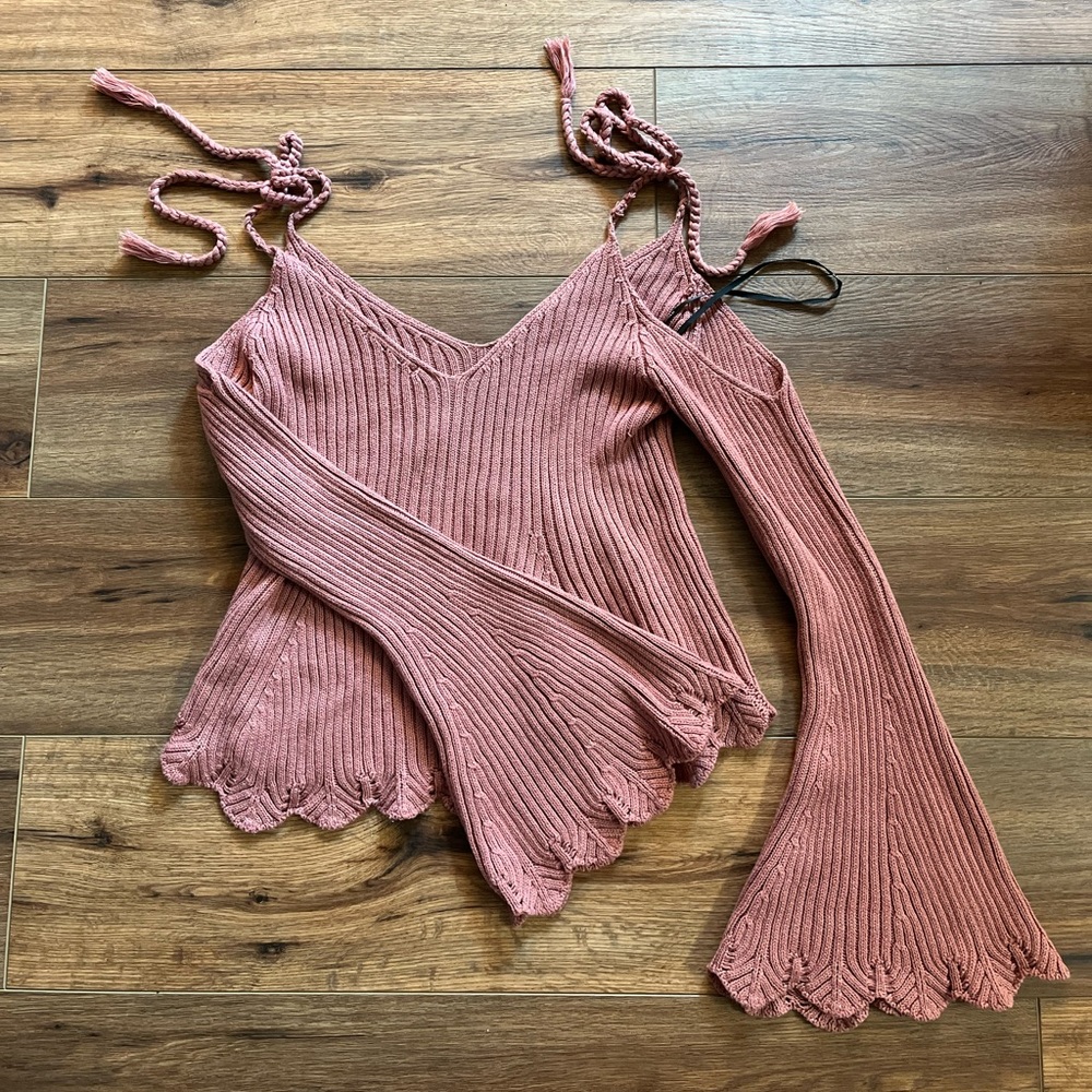 Forever 21 sweater top